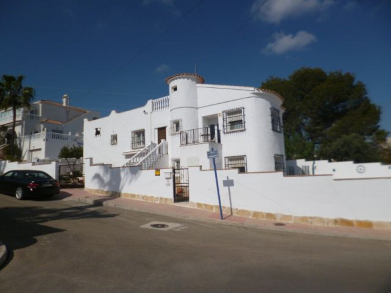 6935-villa-for-sale-in-villamartin-3409995-large Villa in Villamartin, Alicante
