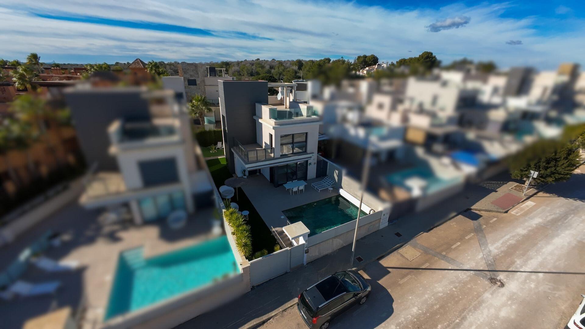 8-1-2.jpg Villa for sale in San Miguel de Salinas