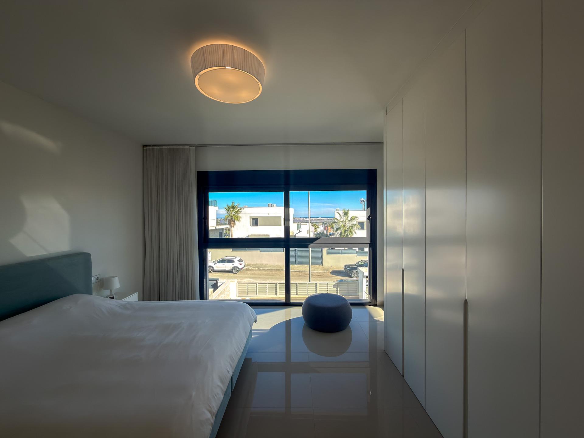 8-24 Villa in San Miguel de Salinas, Alicante