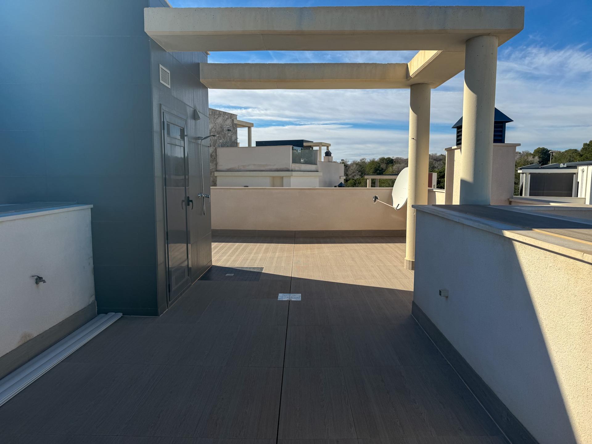 8-29 Villa in San Miguel de Salinas, Alicante