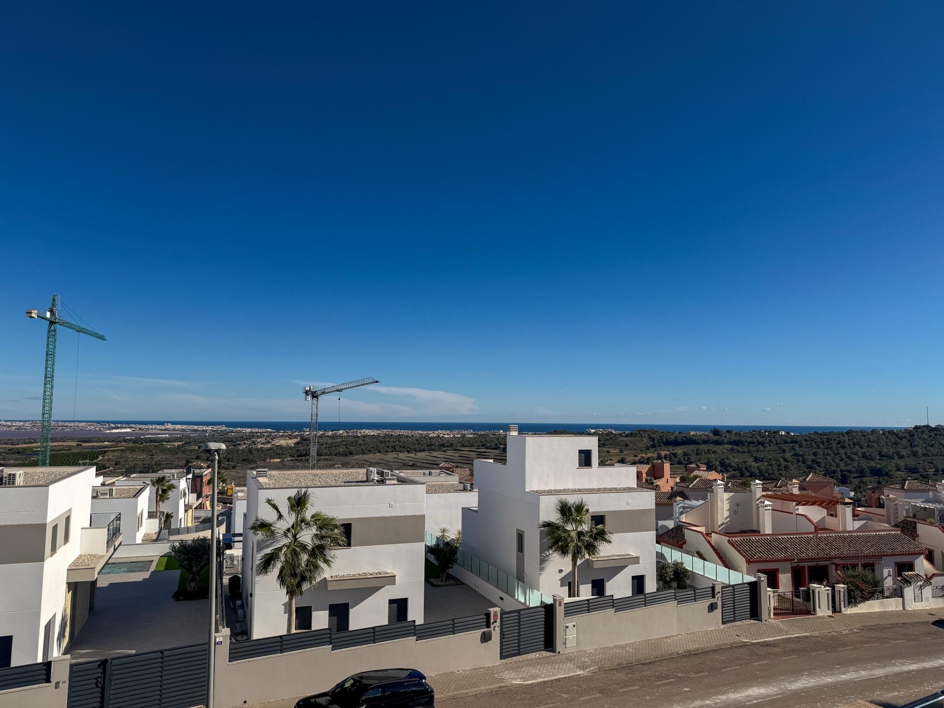 8-31 Villa in San Miguel de Salinas, Alicante