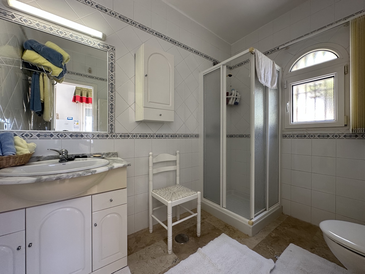 870B126B-A128-40F2-9ABF-3D0F21B31B84_xlarge Villa in Villamartin, Alicante