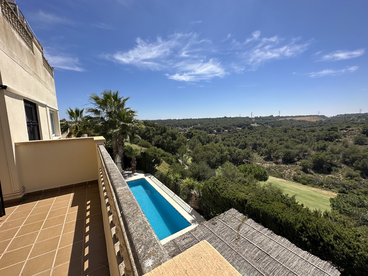 982A49F4-1800-422E-ABCF-CD3EEBD47046_xlarge Villa in Villamartin, Alicante