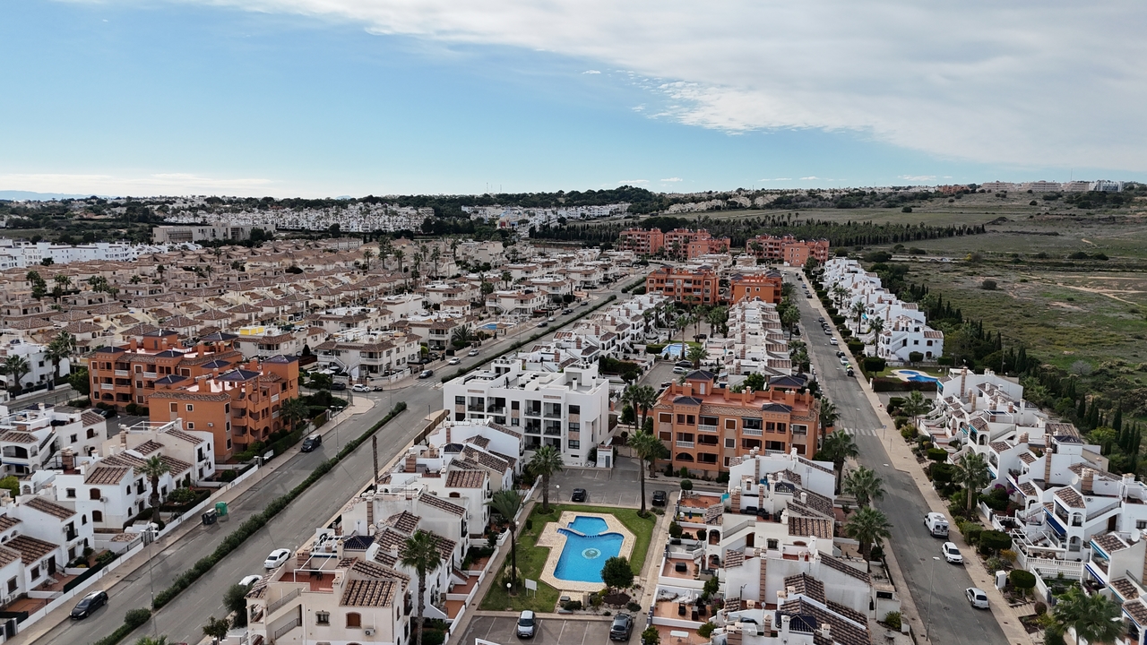 DJI_20251120135521_0306_D_xlarge Penthouse in Villamartin, Alicante