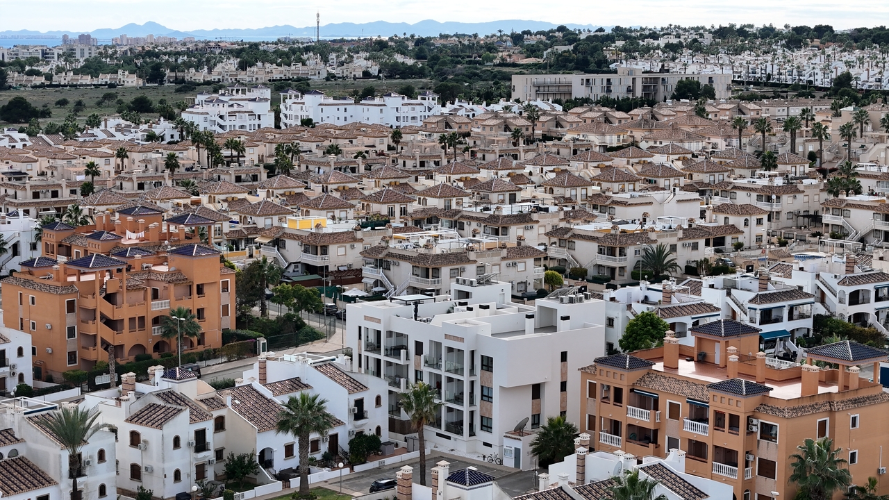 DJI_20251120135539_0309_D_xlarge Penthouse in Villamartin, Alicante