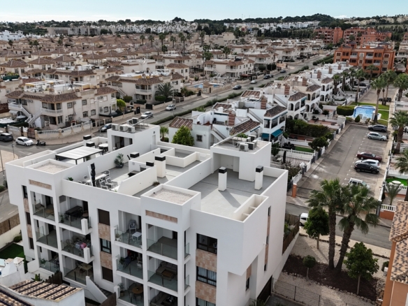 Penthouse for sale in Villamartin