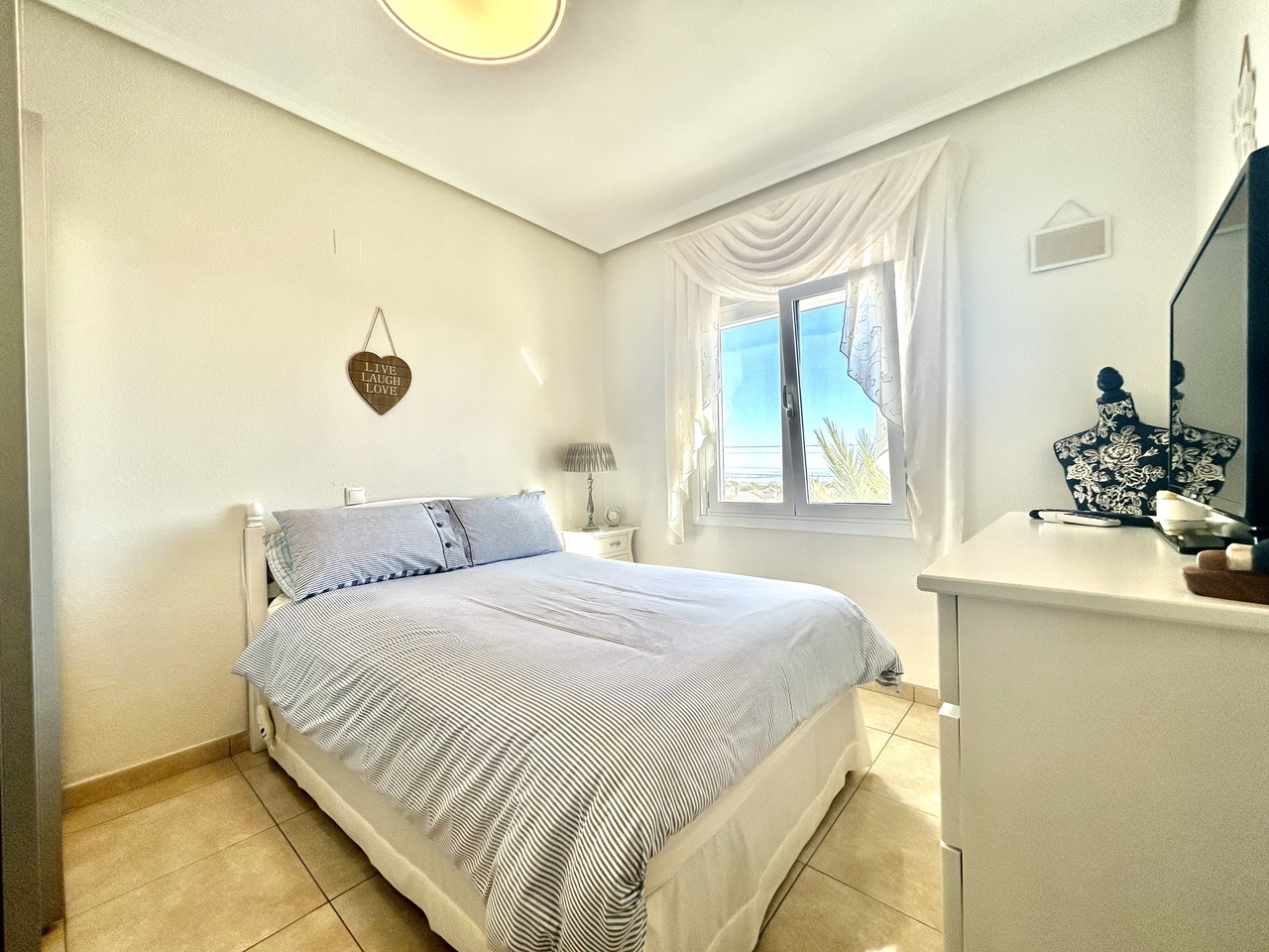 IMG_2933_xlarge Villa in Villamartin, Alicante