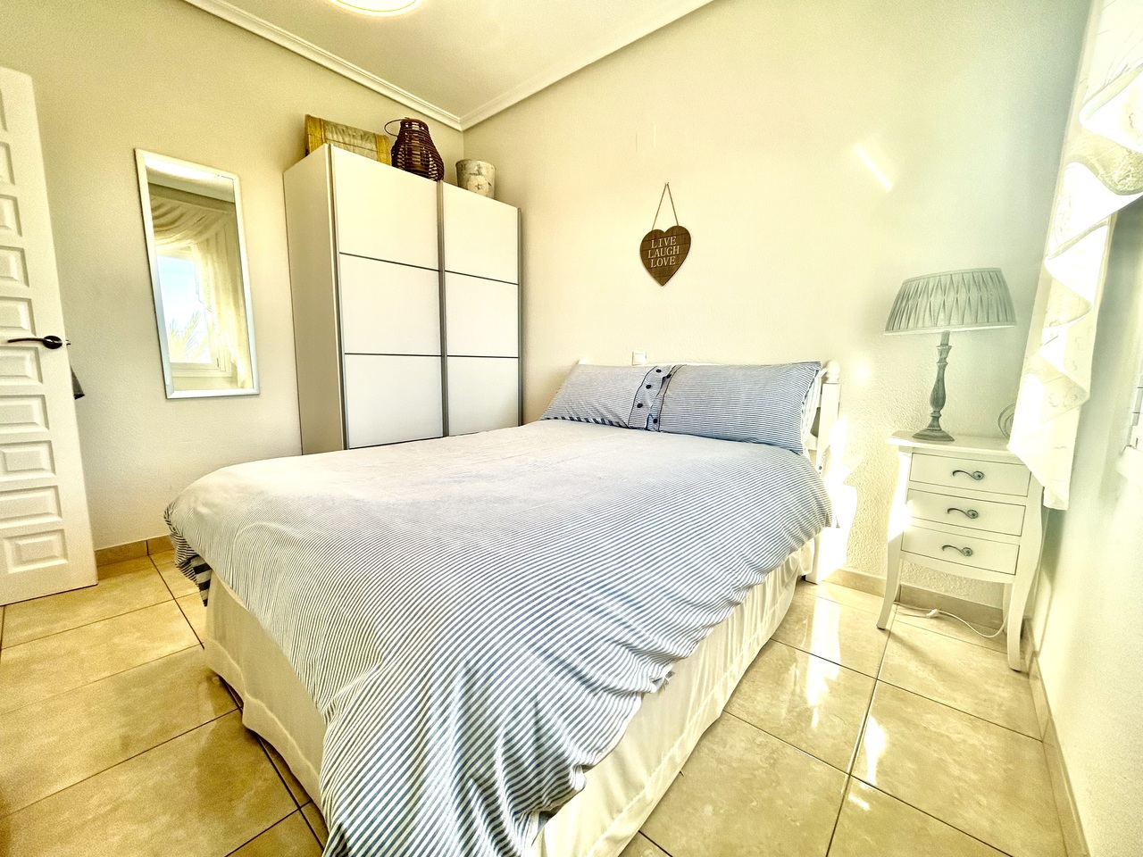 IMG_2935_xlarge Villa in Villamartin, Alicante