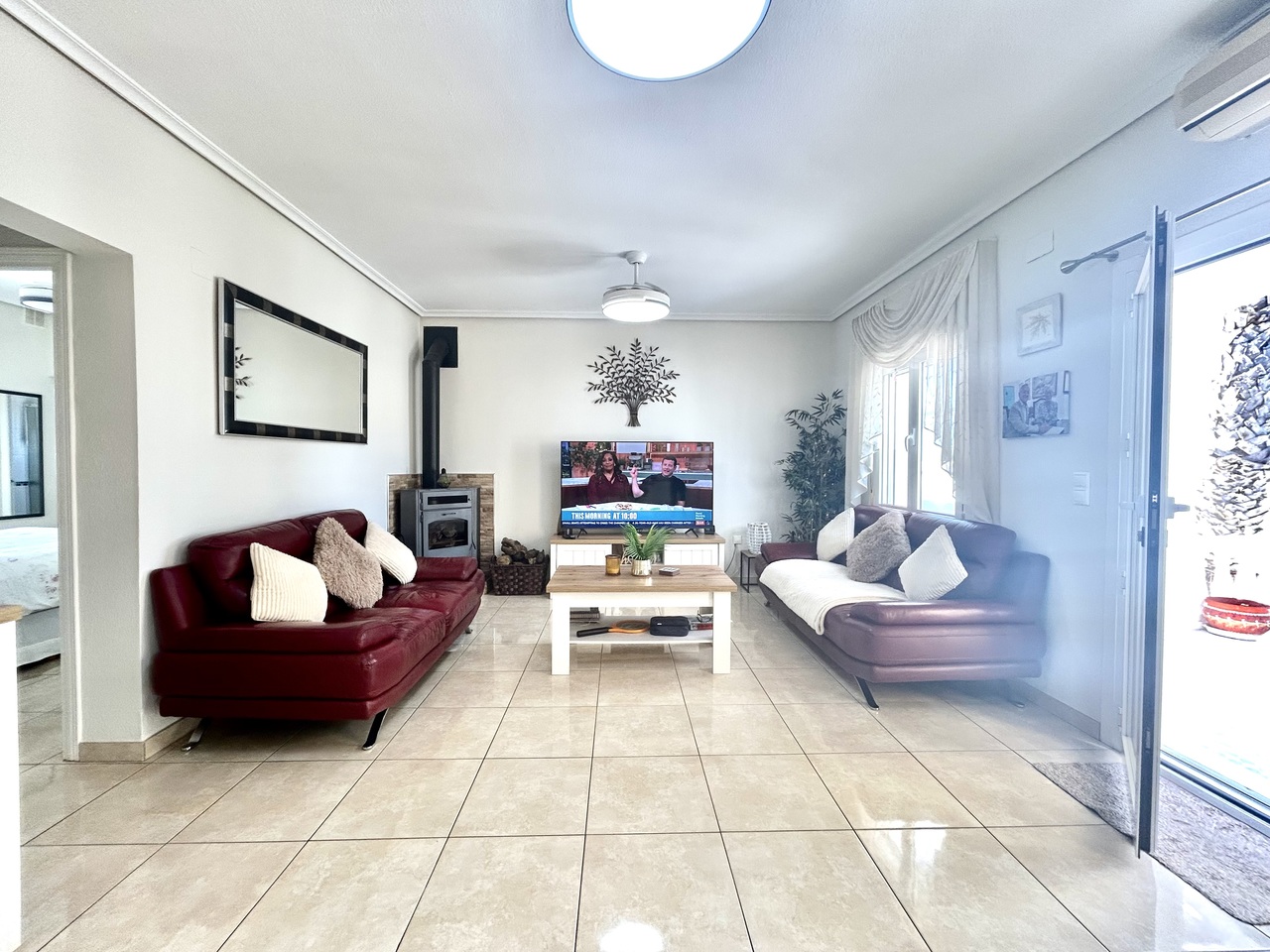 IMG_2967_xlarge Villa in Villamartin, Alicante