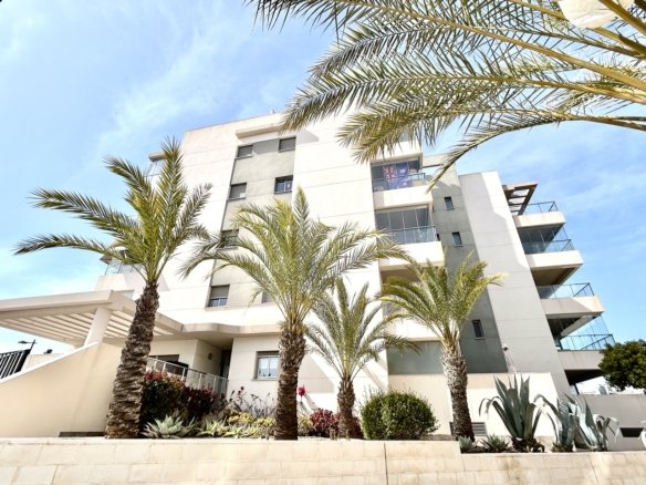 Apartment for sale in Los Dolses