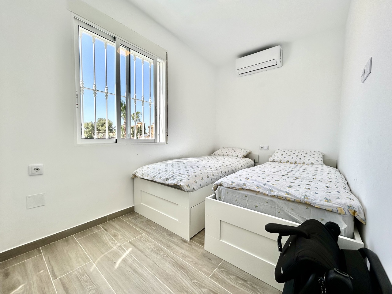 IMG_3610_xlarge Villa in Villamartin, Alicante