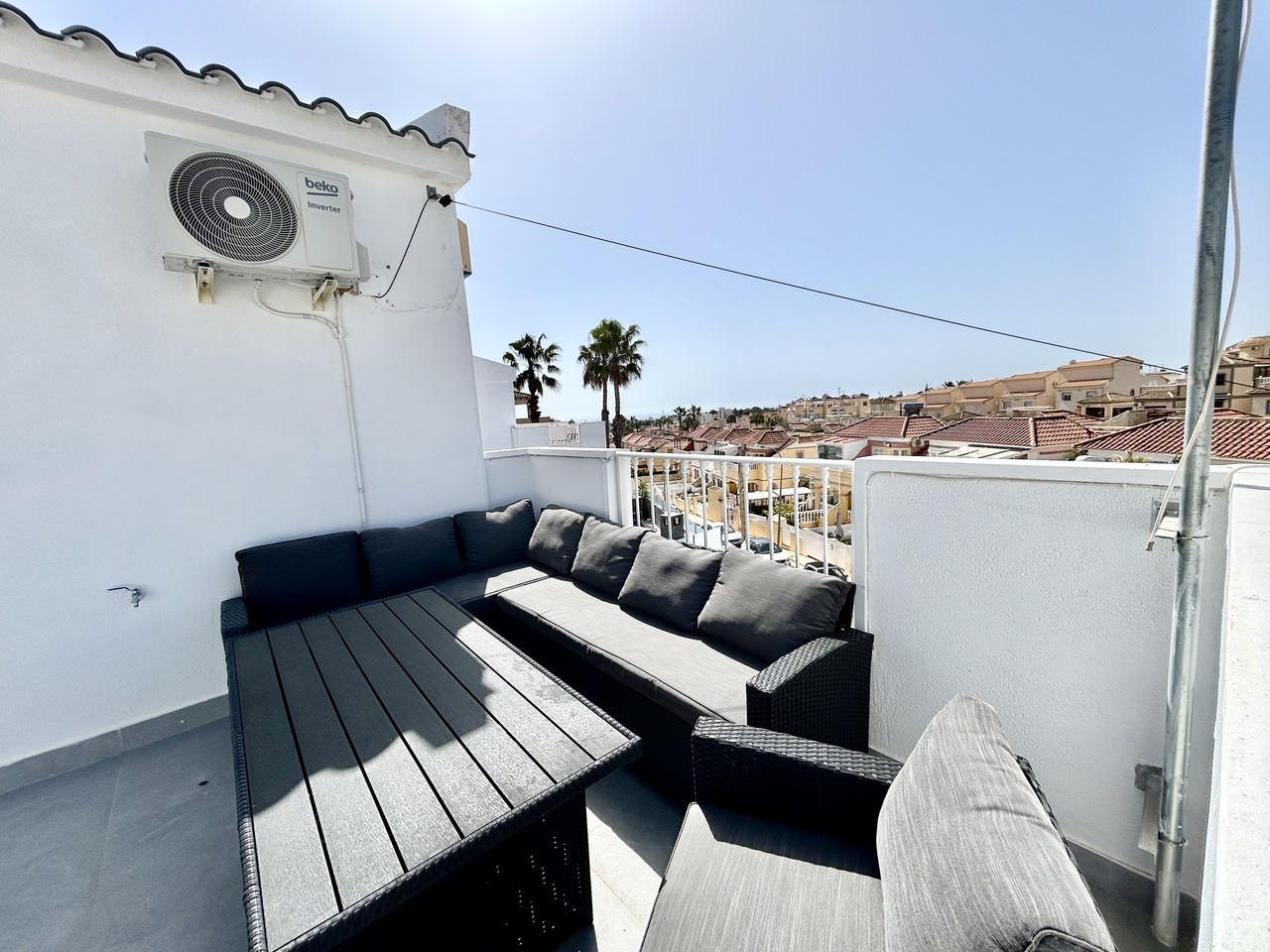 IMG_3624_xlarge Villa in Villamartin, Alicante
