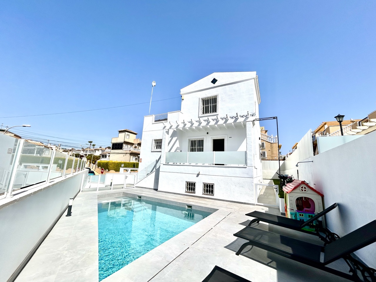 IMG_3670_xlarge Villa in Villamartin, Alicante