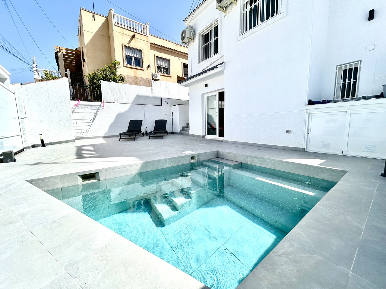 IMG_3683_xlarge Villa in Villamartin, Alicante