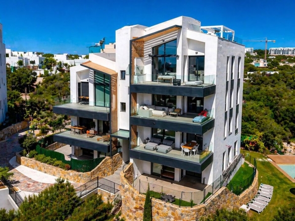 Apartment for sale in Las Colinas Golf