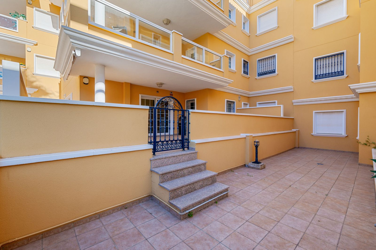 ShowFeedImage Apartment in Cabo Roig, Alicante