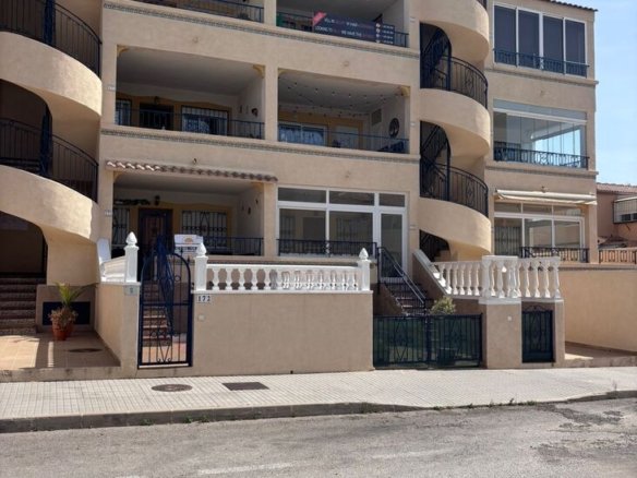 Apartment for sale in Punta Prima