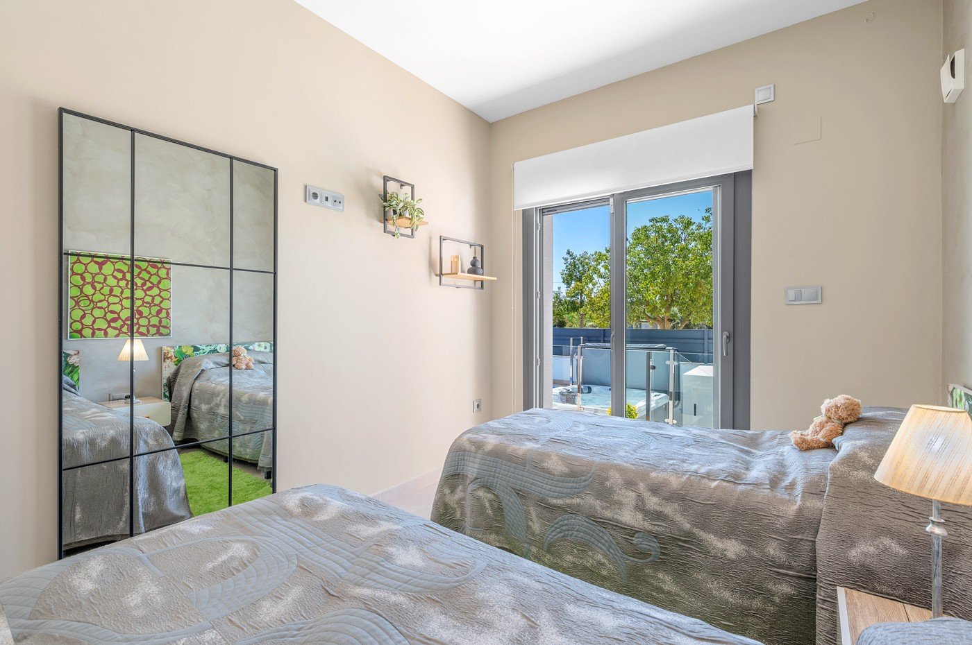 d69d6afd46d94869d6afd46d986