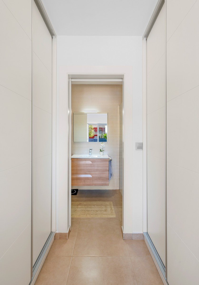 d69d6afea24a1a69d6afea24a66