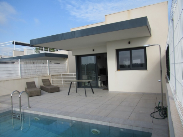 Villa for sale in San Miguel de Salinas