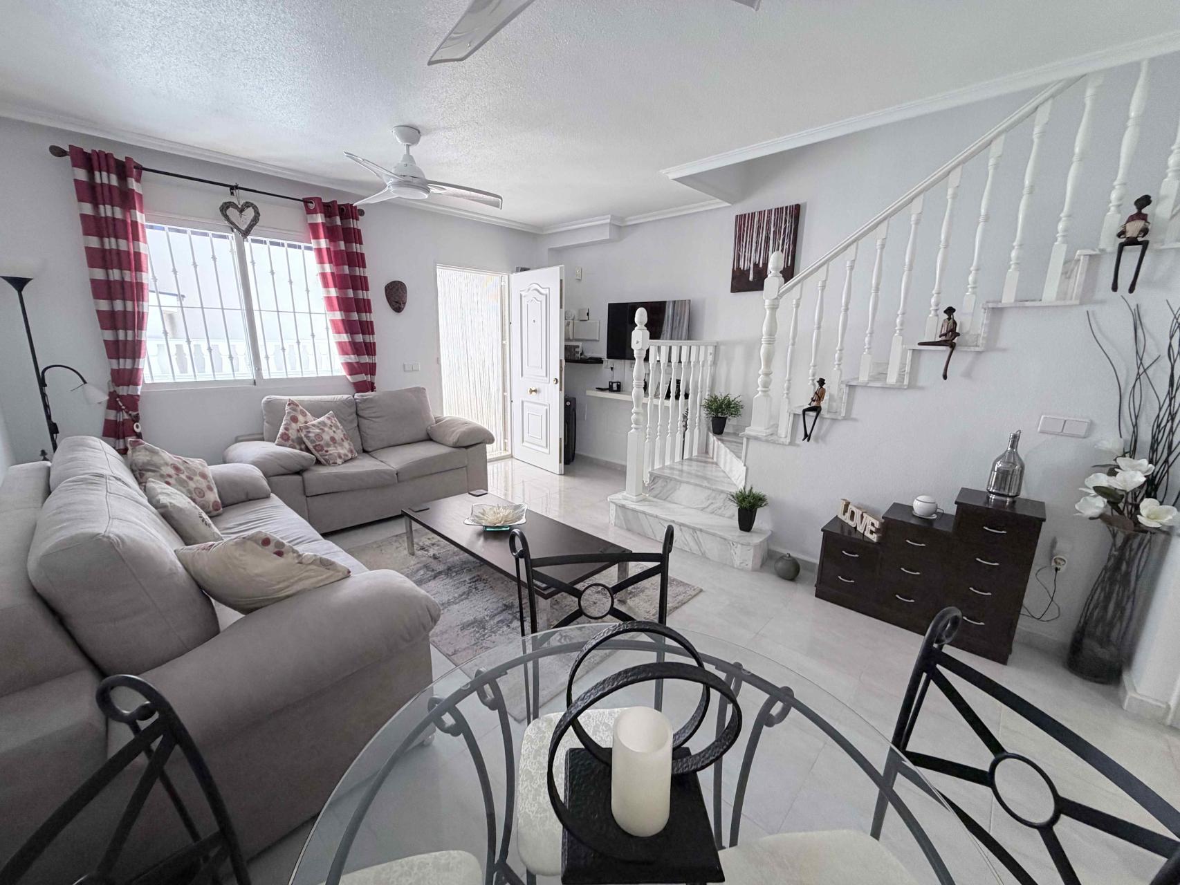 g_nq6mt4qdfkp44tjn3m7i Town House in Orihuela Costa, Alicante