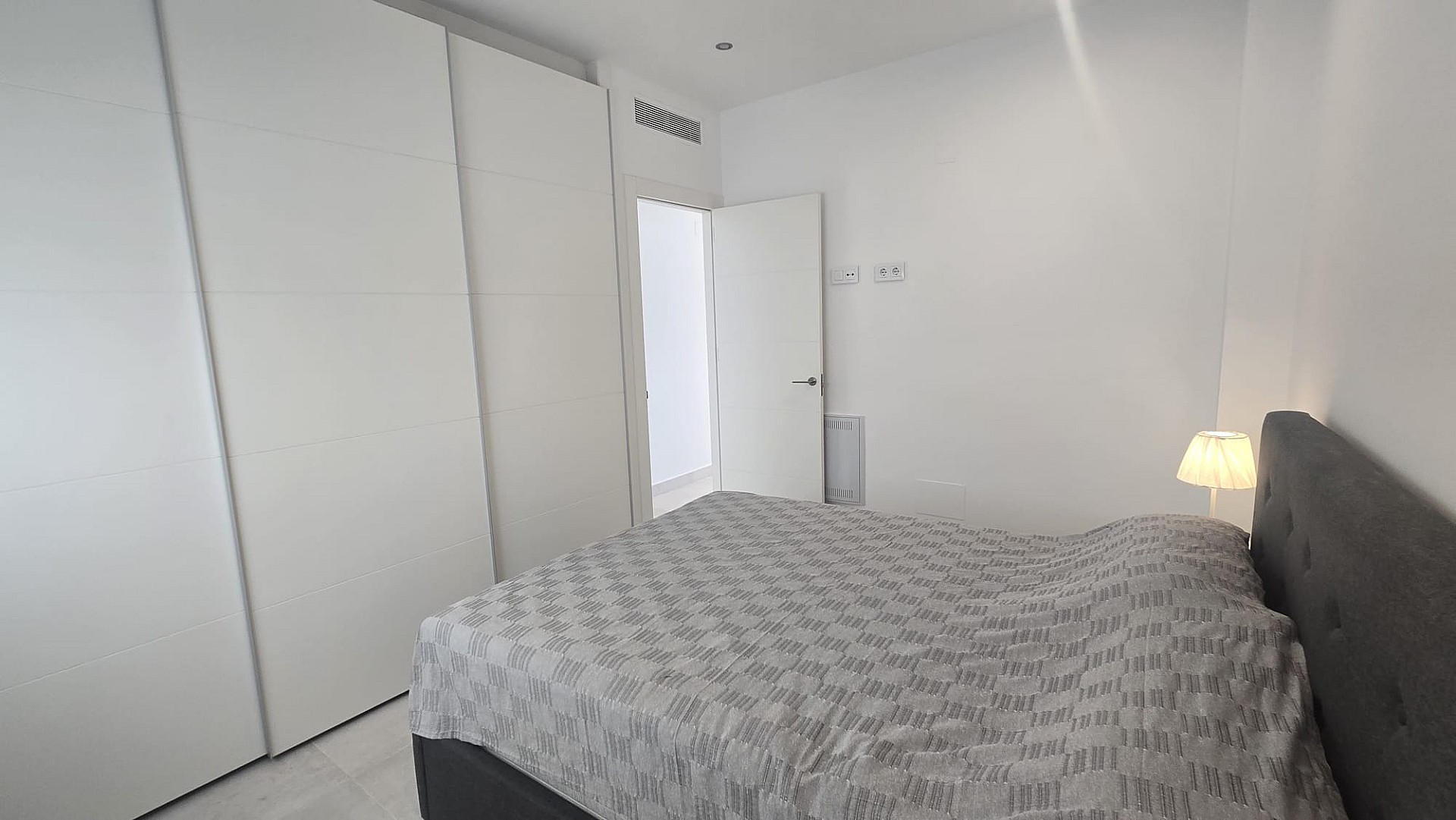 g_sfktvwbn2vq764zsjcum Penthouse in Pilar de La Horadada, Alicante