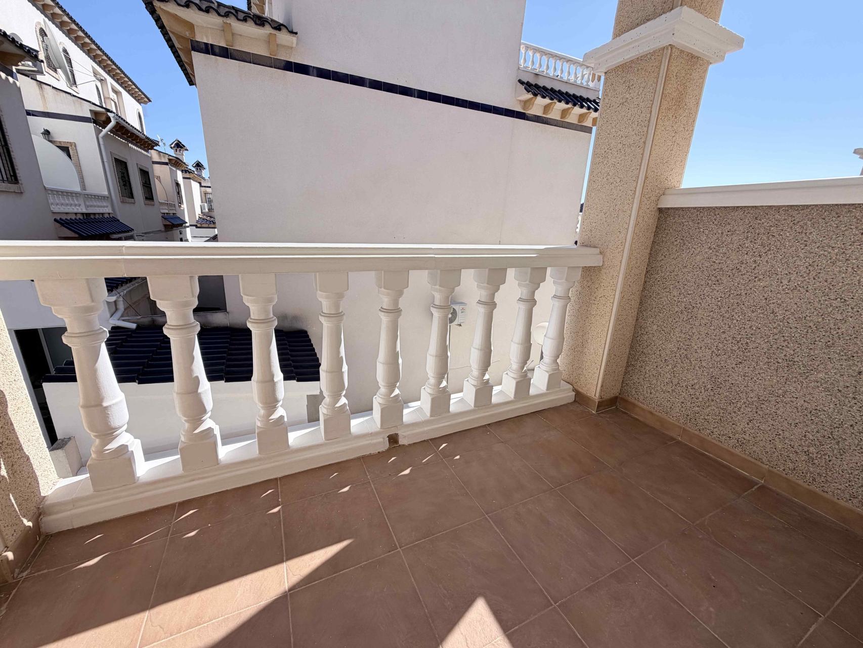 g_u8b6nvnc6qsbjr4qhqad Town House in Orihuela Costa, Alicante