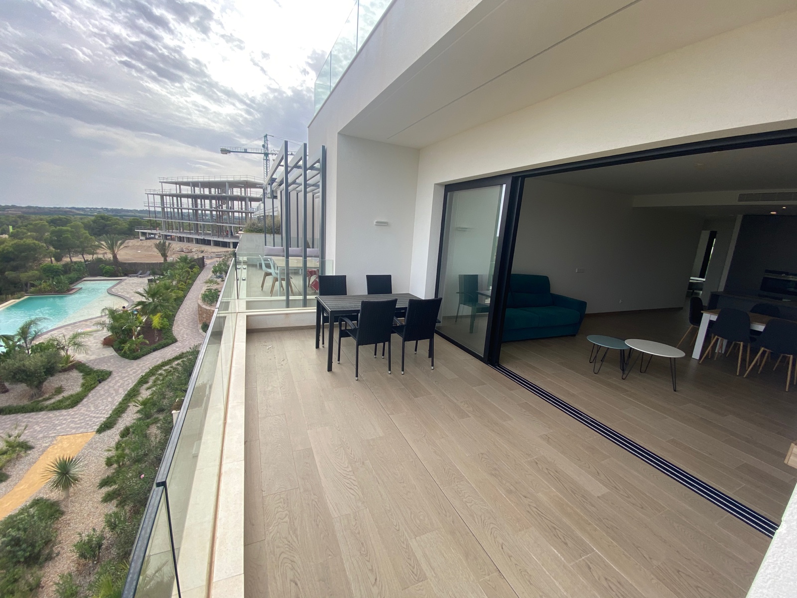 o_1gbvpca33194b2h4kvd9rl1irq5k Apartment in Las Colinas Golf, Alicante