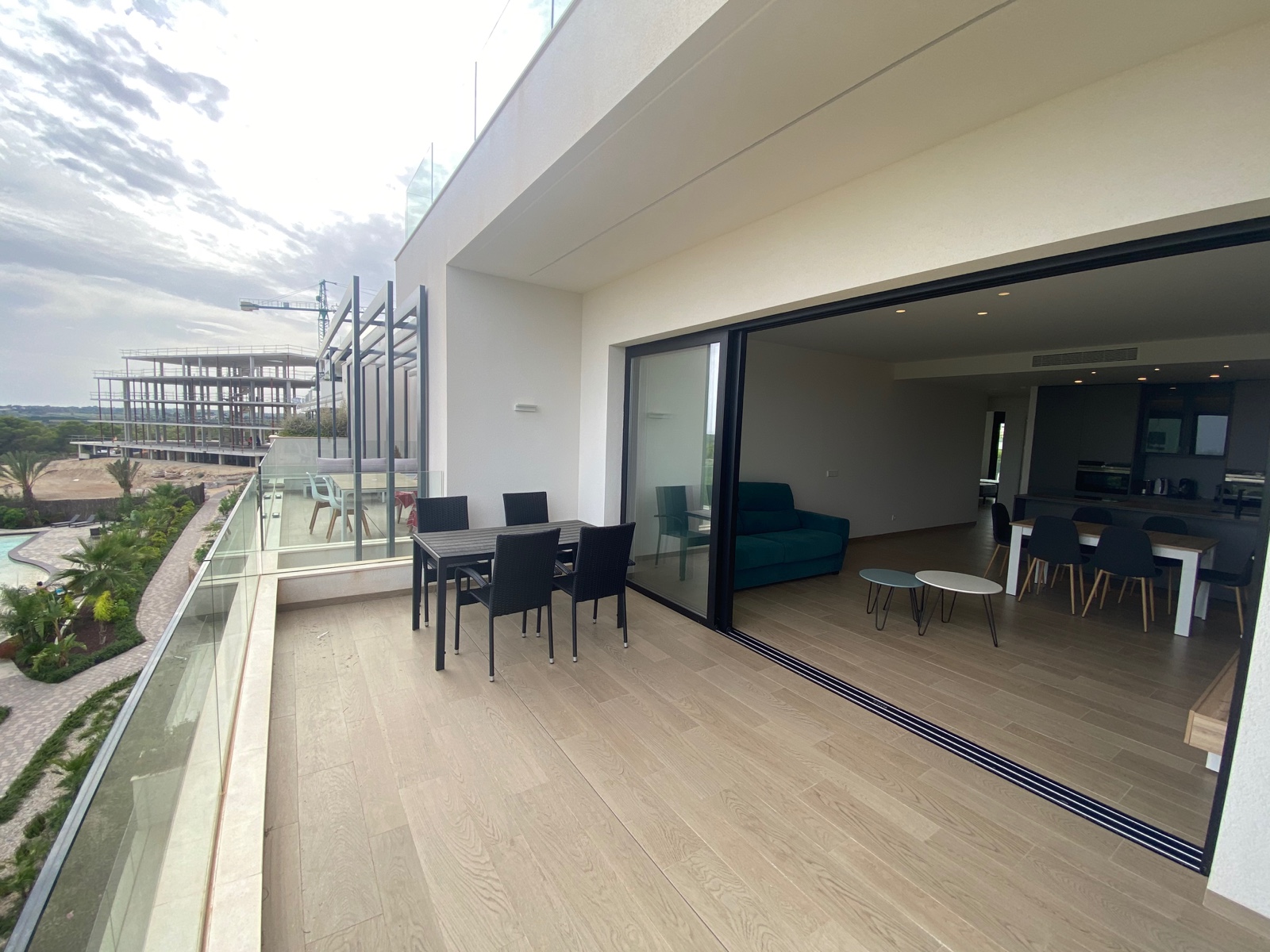 o_1gbvpca331hoe1vacj3n1q4o1fbn5m Apartment in Las Colinas Golf, Alicante
