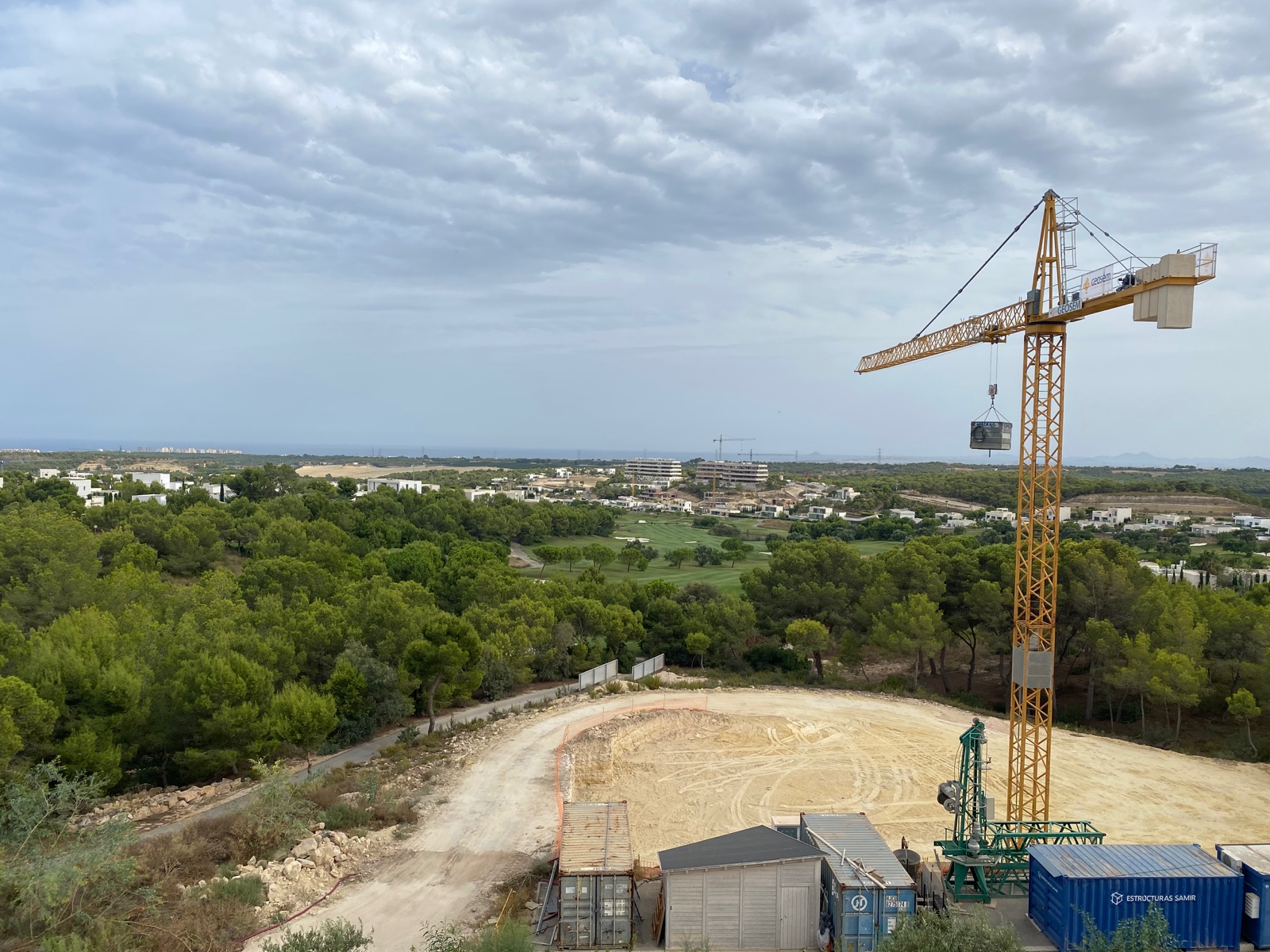 o_1gbvpca339km14gm1rt9msscjg5i Apartment in Las Colinas Golf, Alicante