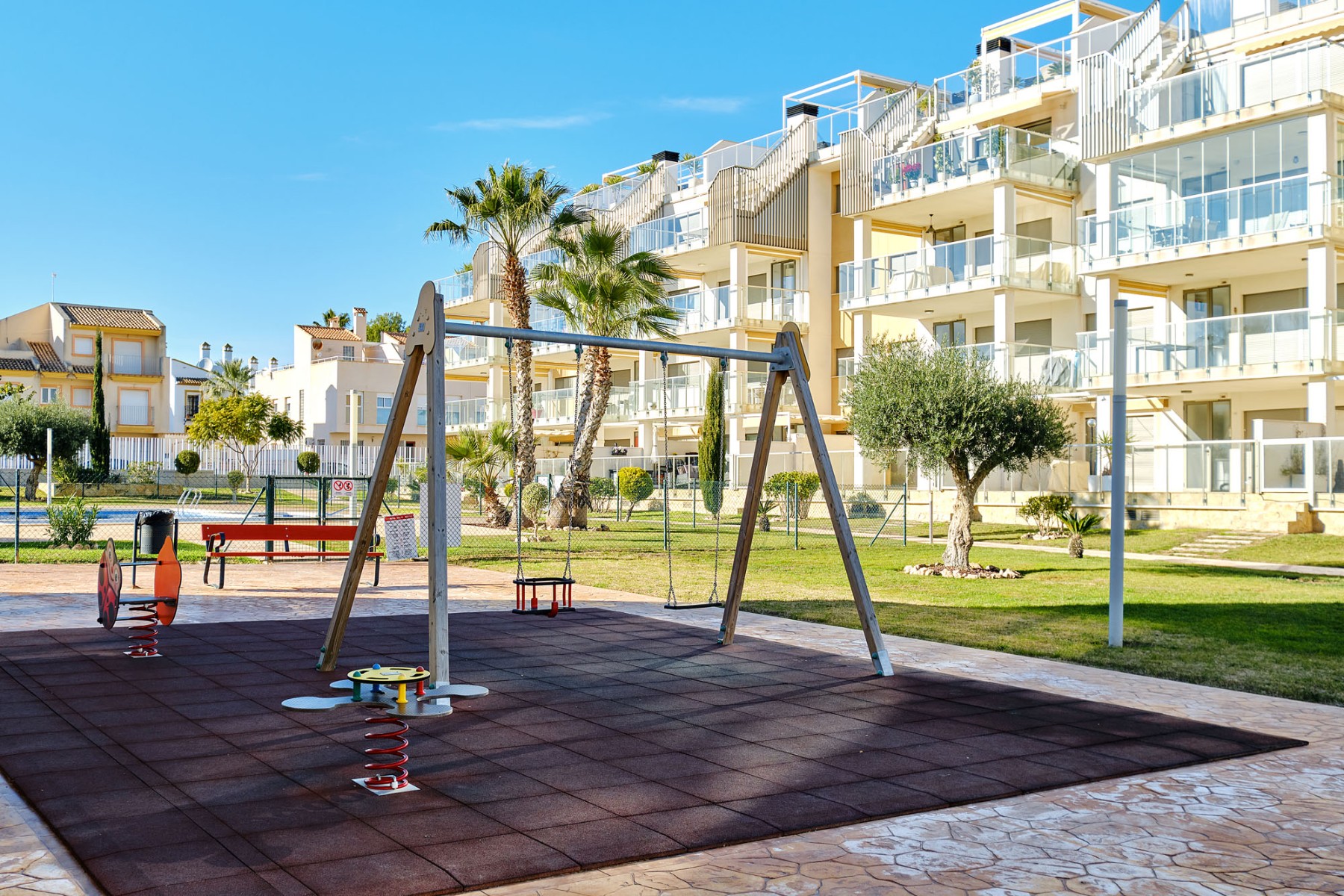 o_1hgftthsnddav9g148g9ml16u34f Apartment in Orihuela Costa, Alicante