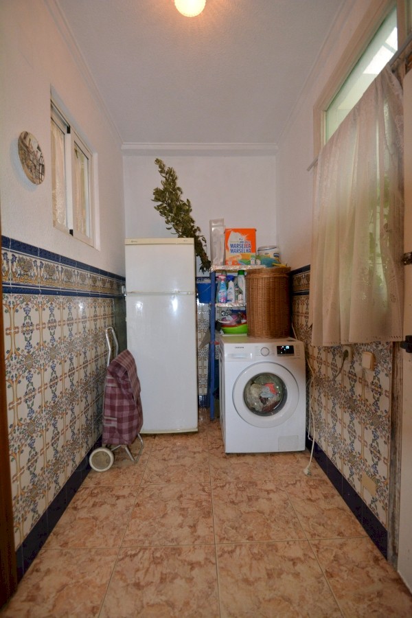 o_1hq2vt28511jk3eivds12lu1g9q2b Town House in Guardamar del Segura, Alicante