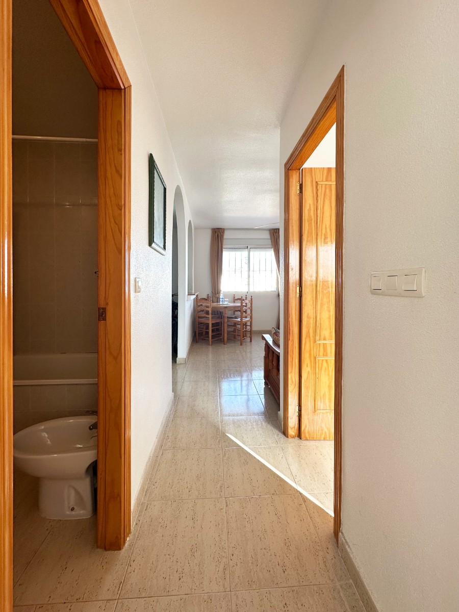 o_1j6akqtrh1v5v1sdh1sf4t1qrbo33 Bungalow in San Miguel de Salinas, Alicante