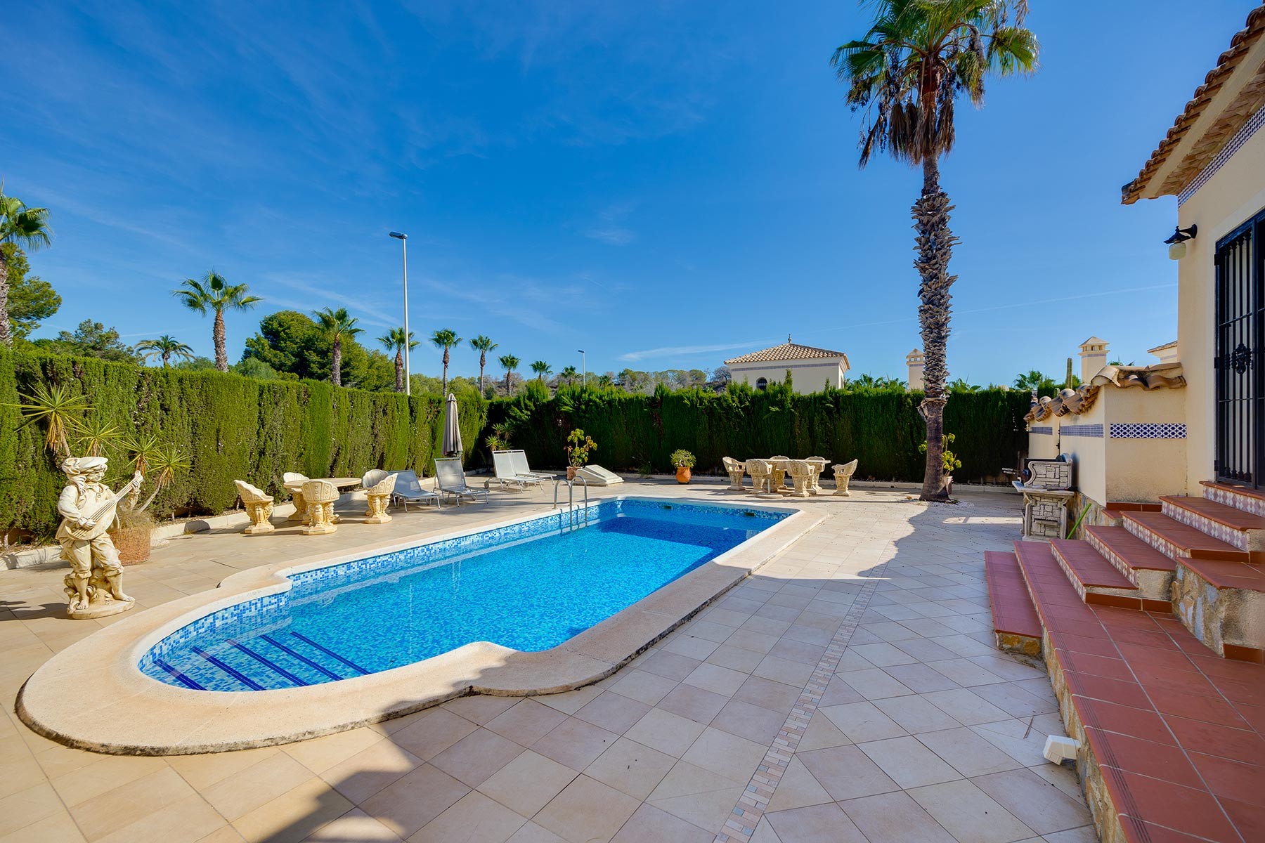 o_1j6fcnldn16nl1k651rrpcs617ah3o Alicante – Sunrise Dream Properties