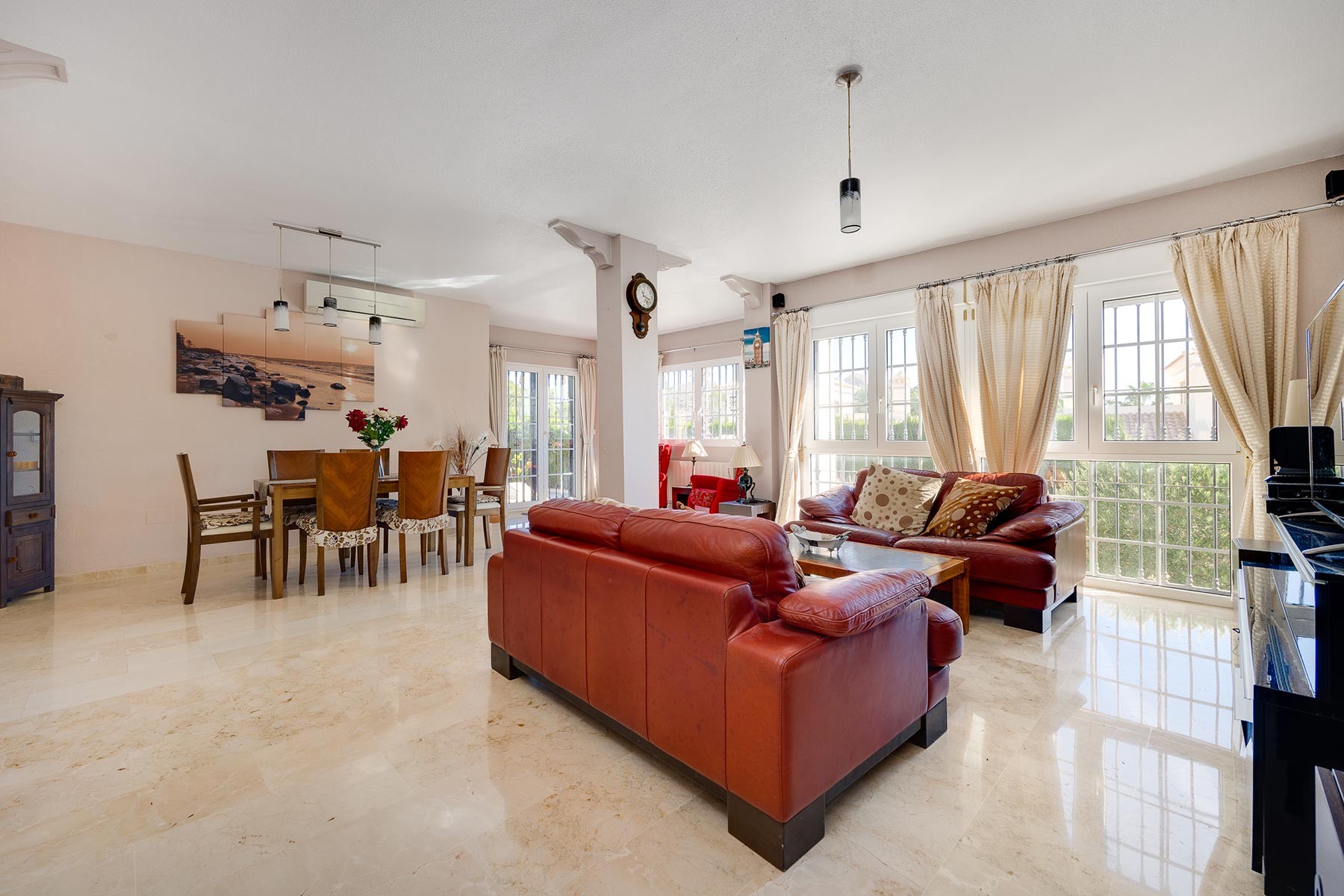 o_1j6fcnldn2a84k2ueaqahjvk30 Villa in Orihuela Costa, Alicante