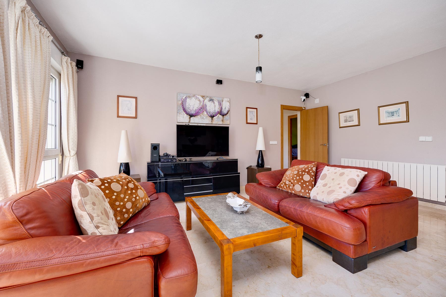 o_1j6fcnldniti1e77521t62s3c35 Villa in Orihuela Costa, Alicante