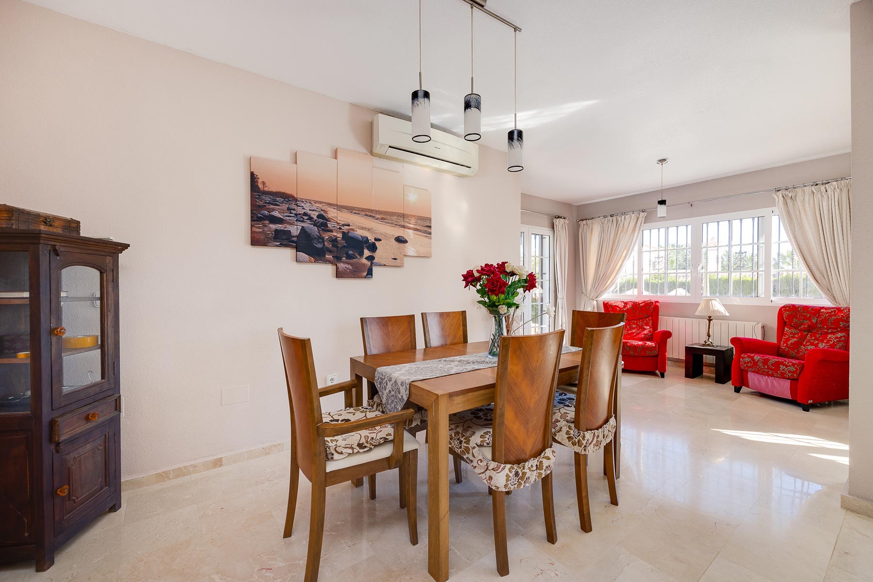 o_1j6fcnldnp3o3pr1q36ucl114132 Villa in Orihuela Costa, Alicante