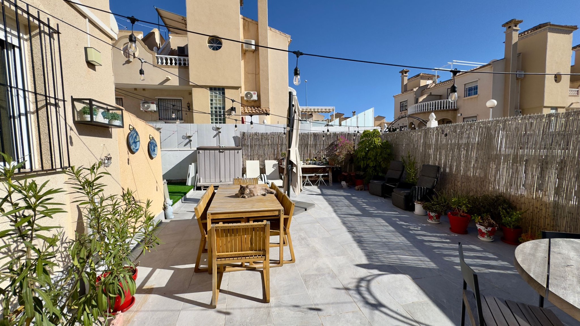 o_1j9cven375vjg4p19s35k3j37 Villa in Orihuela Costa, Alicante