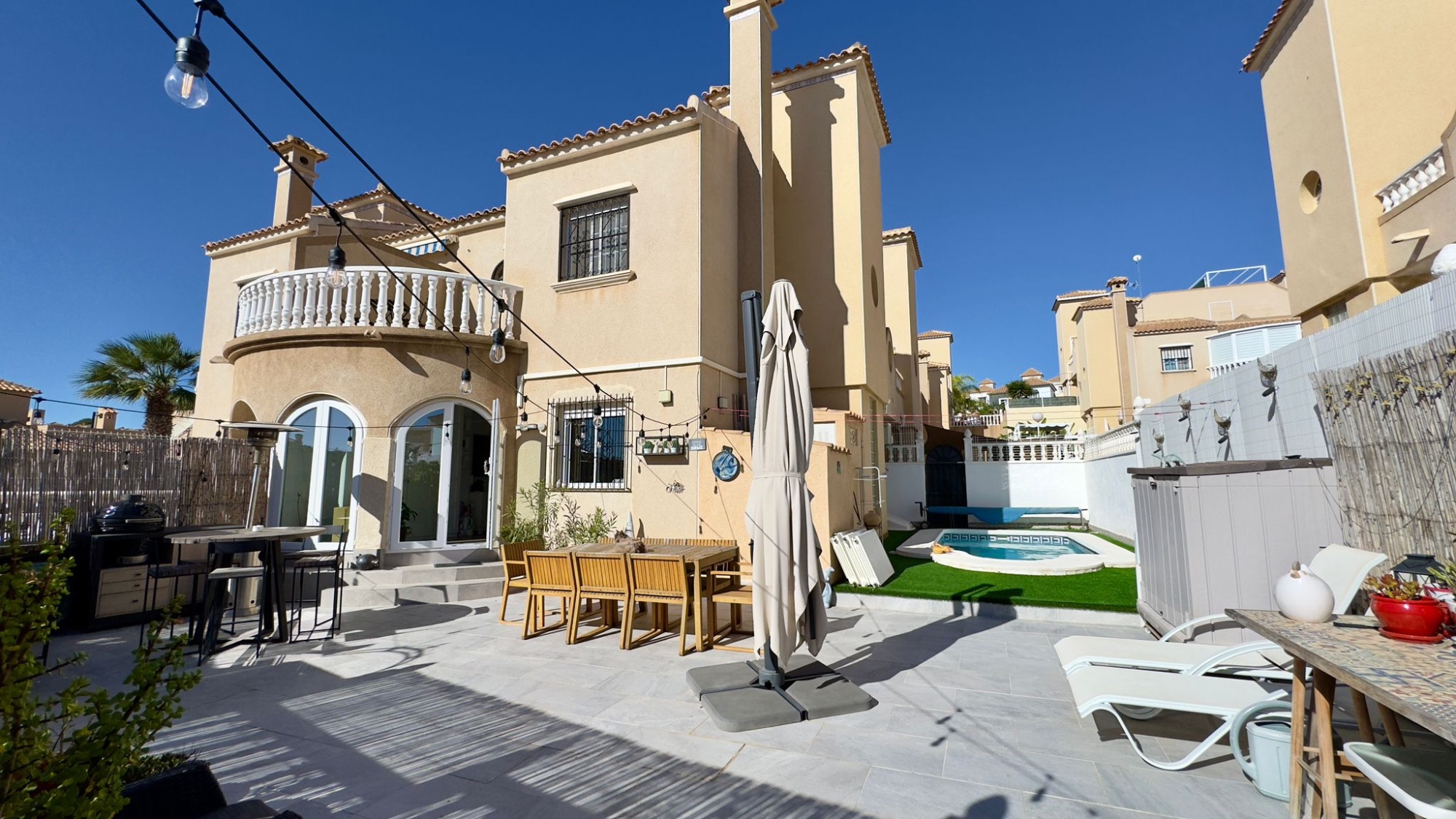 o_1j9cven37vjanne4v35dv8t72d.jpeg Villa for sale in Orihuela Costa