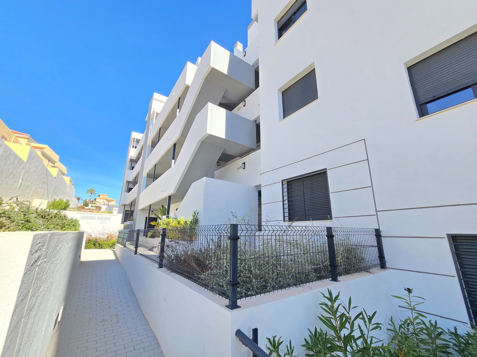 o_1j9pc2ipl6a21dffj6rs6h1bo92b Alicante – Sunrise Dream Properties