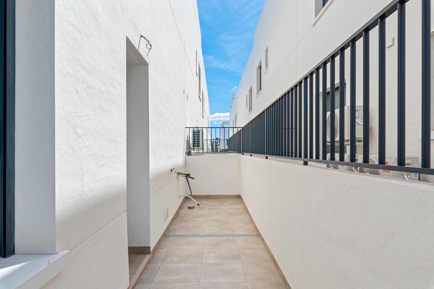o_1j9s98umuvekpsa1ov1vks131f28 Apartment in San Miguel de Salinas, Alicante
