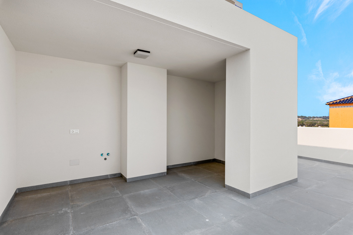 o_1jac6qk2p1lo41p1nphgf41r6b2k Penthouse in Villamartin, Alicante