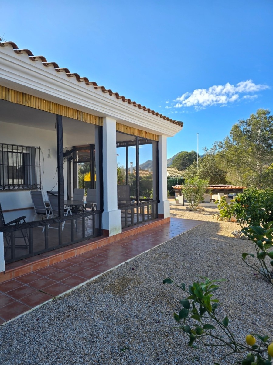 o_1jfbds30q8v11p3ddd1r24cgl47.jpg Villa for sale in Fuente Alamo