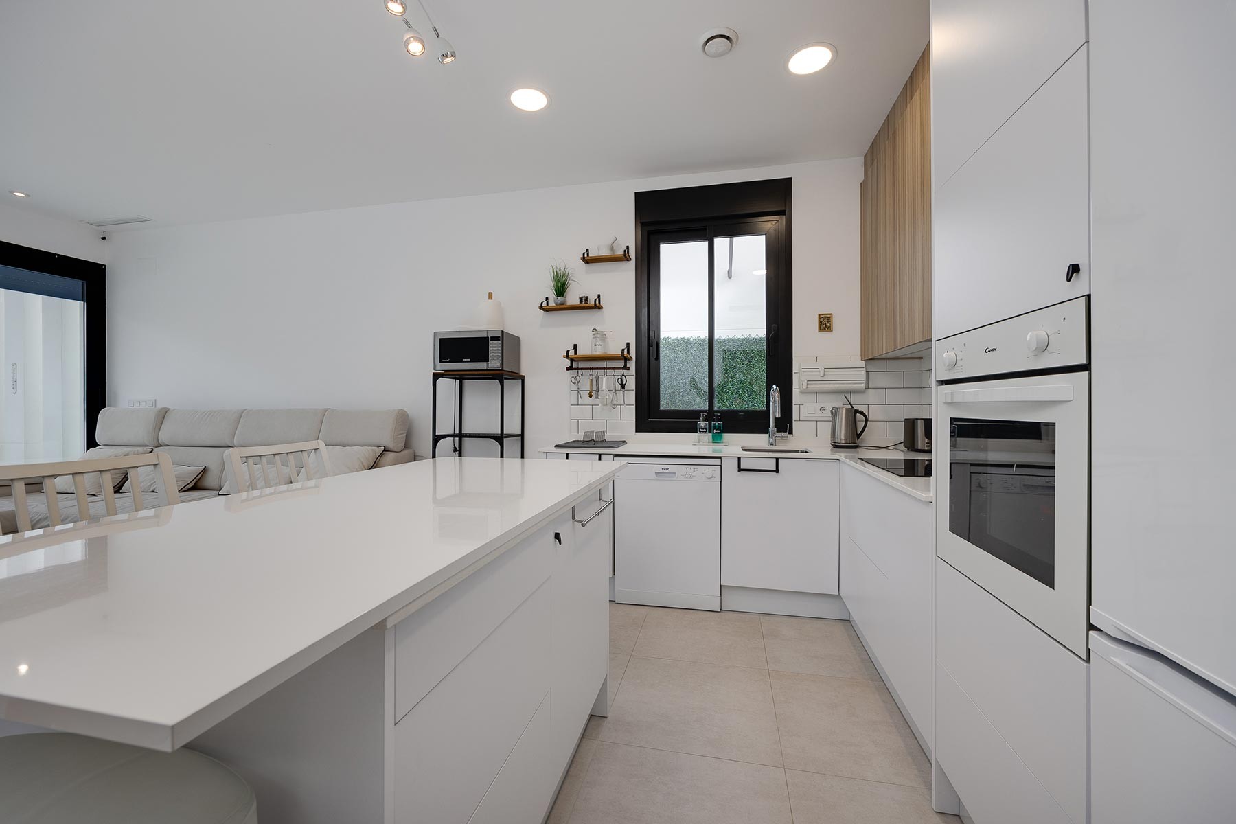 o_1jfvrtu945h0op3j511doo1e7n2s Villa in Pinar de Campoverde, Alicante