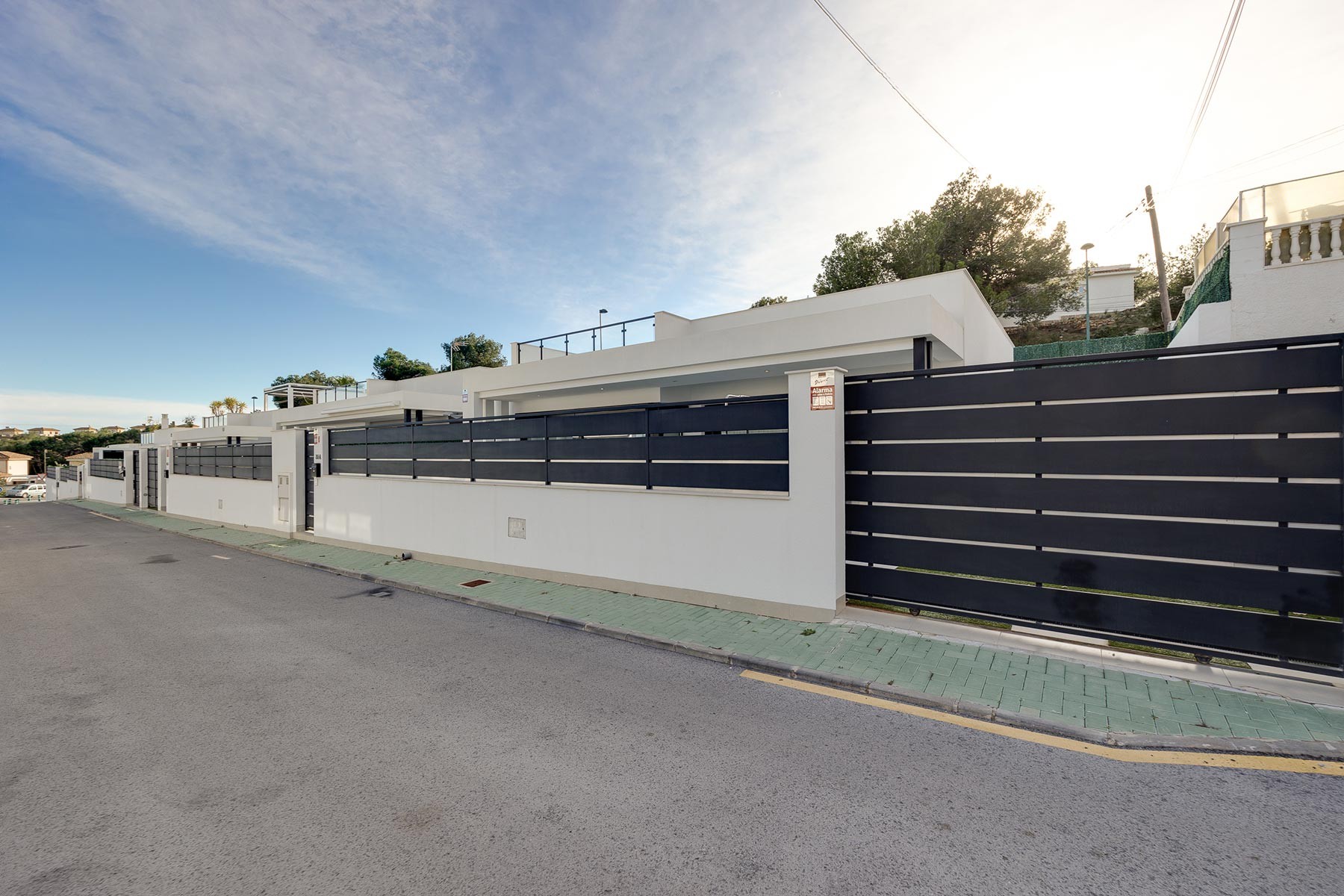 o_1jfvrtu94edb15hd1ft6gejffp2o Villa in Pinar de Campoverde, Alicante