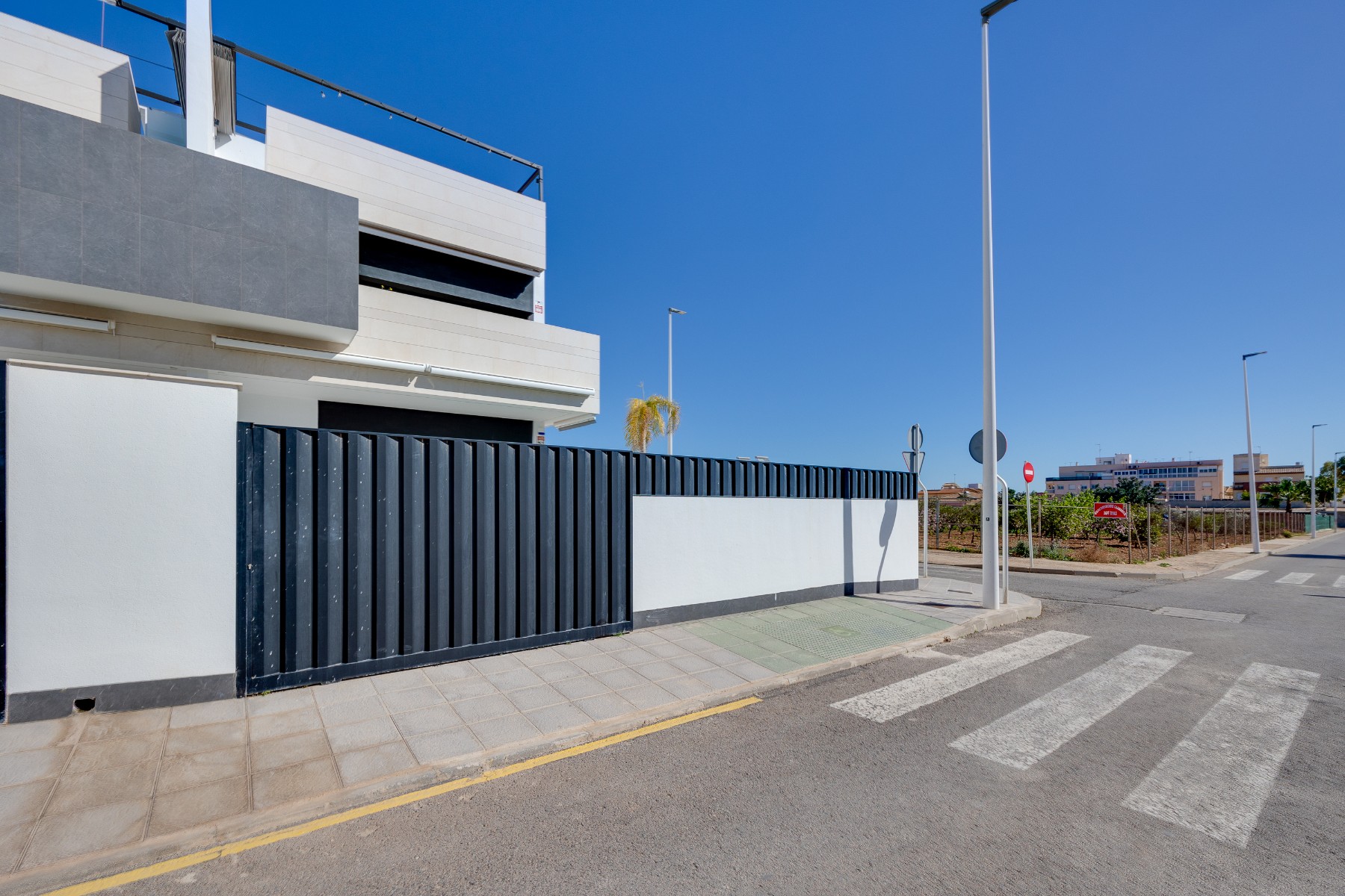 o_1jhbbh2ivljh33omr1s2abep3m Bungalow in Pilar de La Horadada, Alicante
