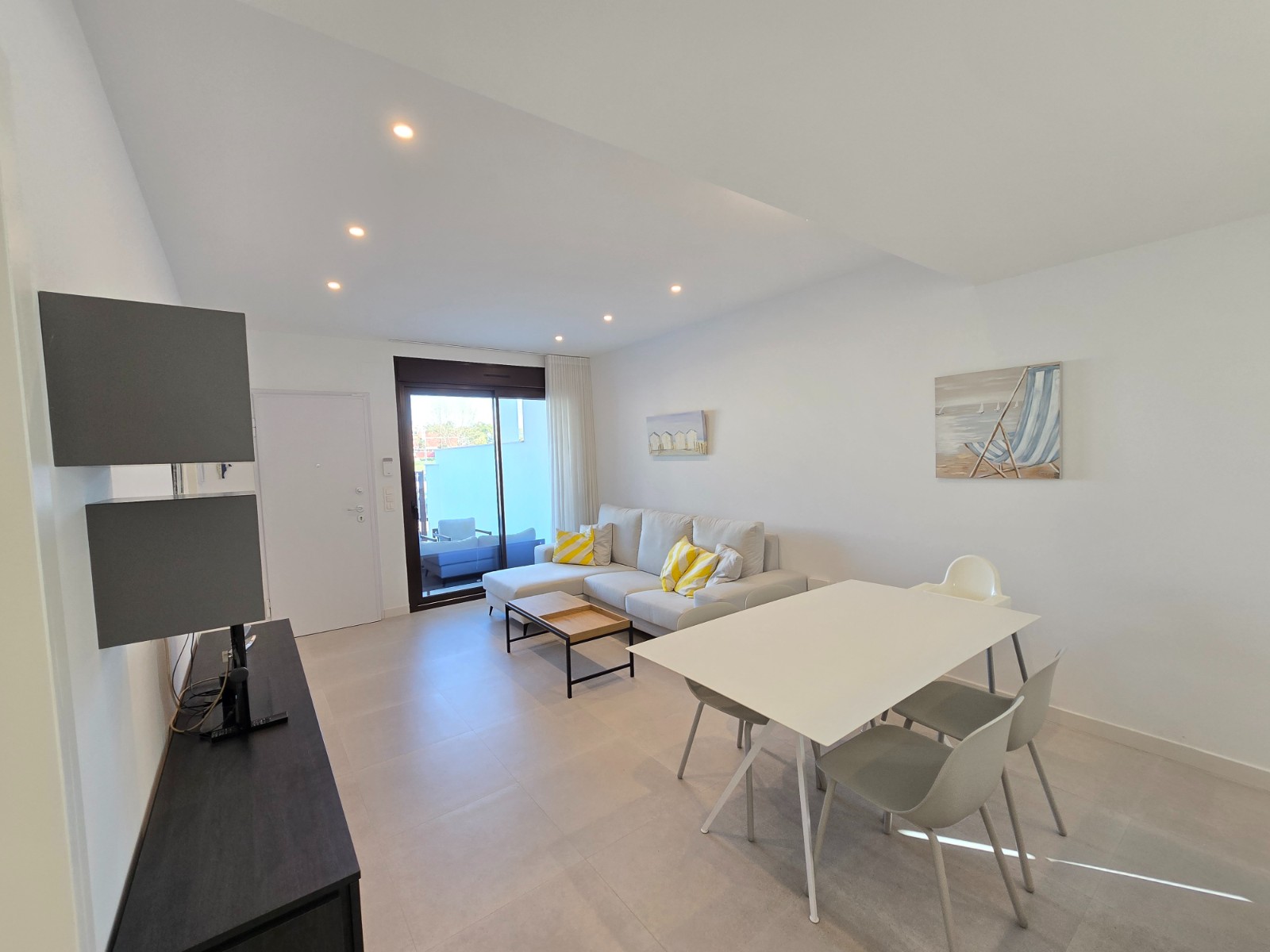 o_1ji801cf5d1hls2ep81lda1t1f2p Apartment in Pilar de La Horadada, Alicante