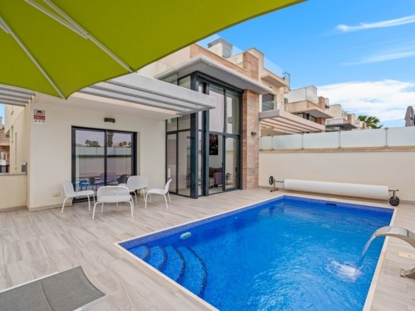 Villa for sale in Orihuela Costa