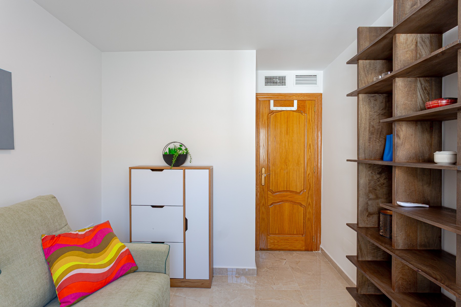 o_1jk0o06bm1ofkspc62g6011i102t Villa in Pilar de La Horadada, Alicante