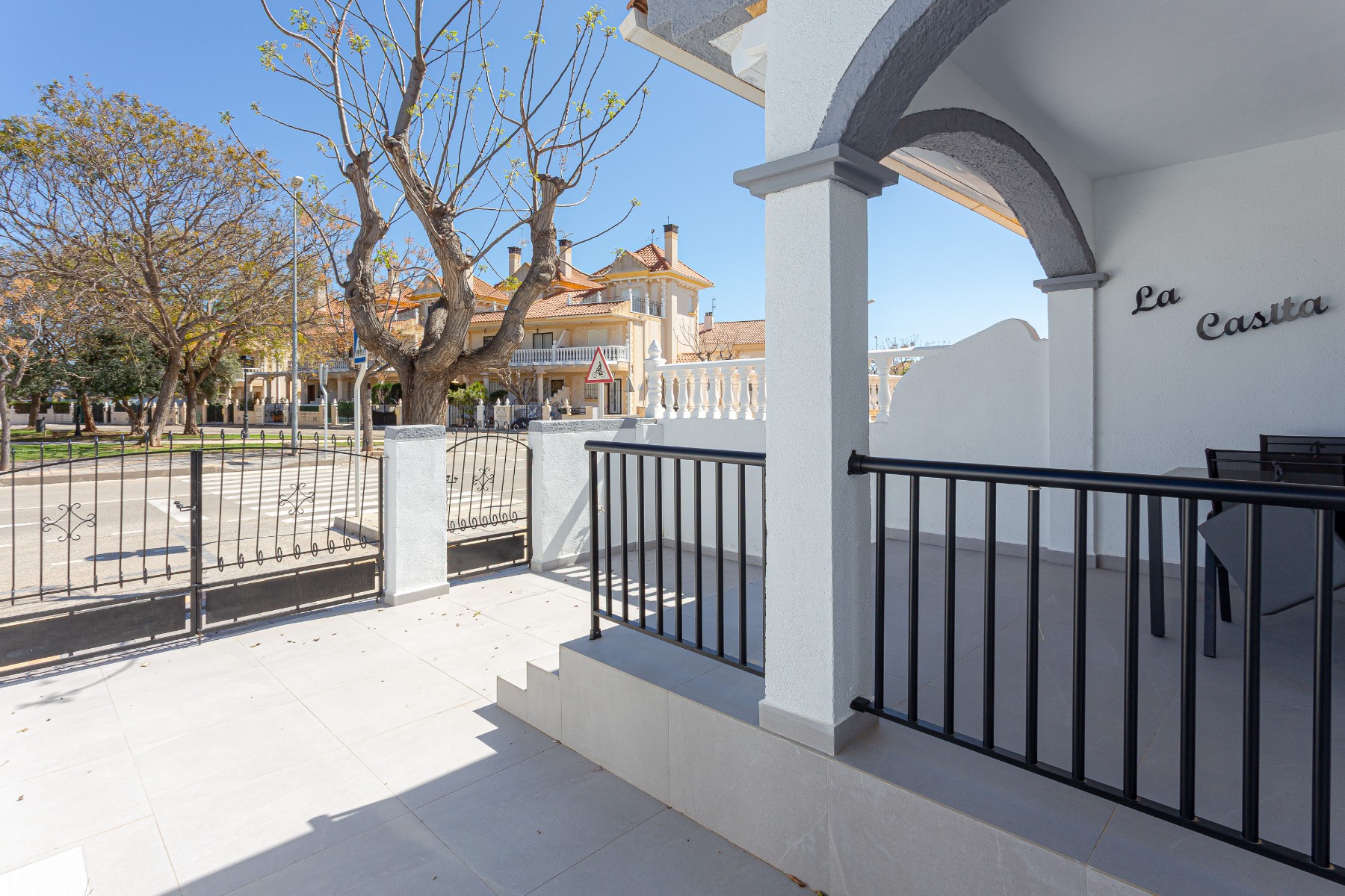 o_1jk0o06bmfpn1u1s1ipt7erfv2l Villa in Pilar de La Horadada, Alicante